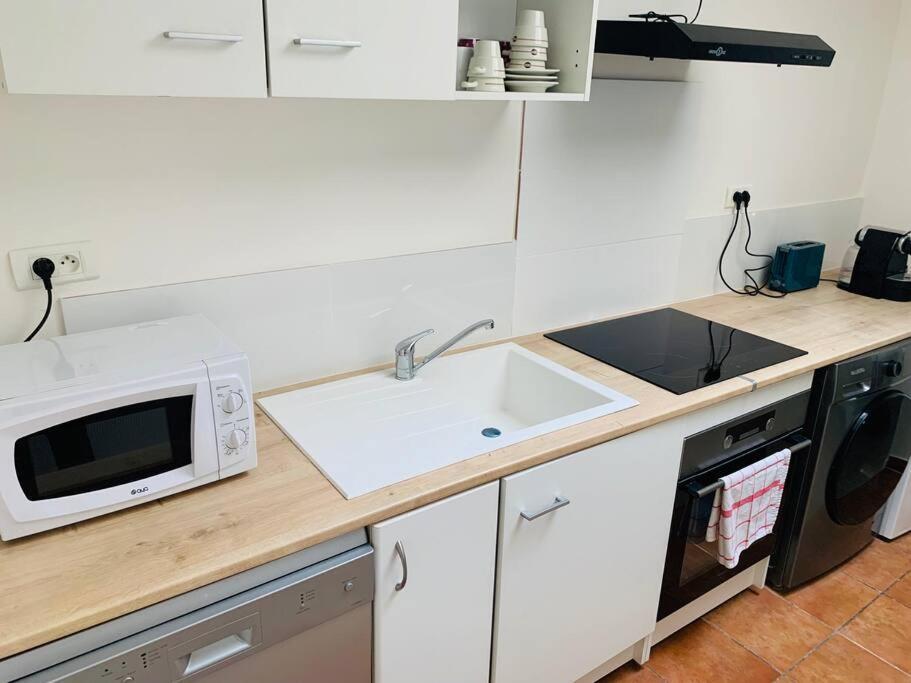 Appartement T3, Au Coeur De Montpellier, Wifi Et Climatisation Exterior foto